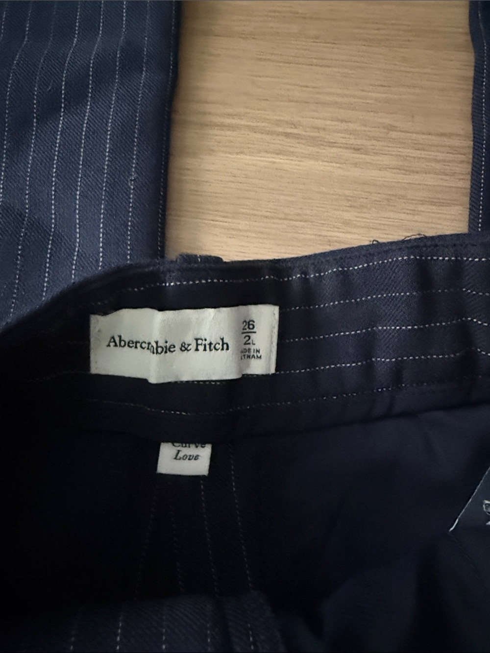 Abercrombie & Fitch Trouser Pants - Picture 3 of 4